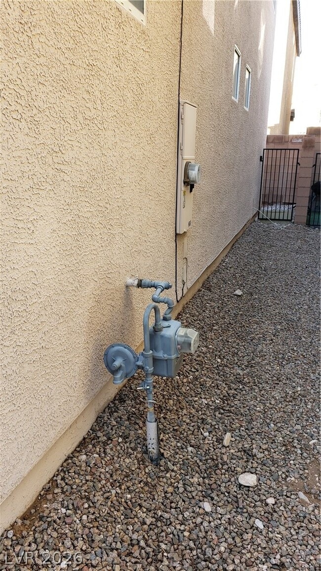 Building Photo - 7510 Perla Del Mar Ave
