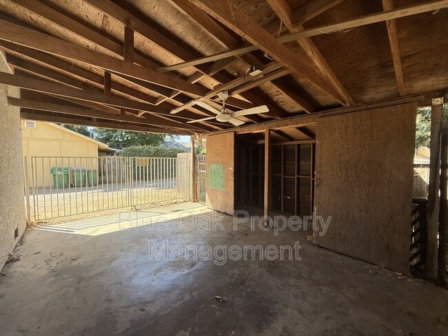 Building Photo - 191 E Washington Ave