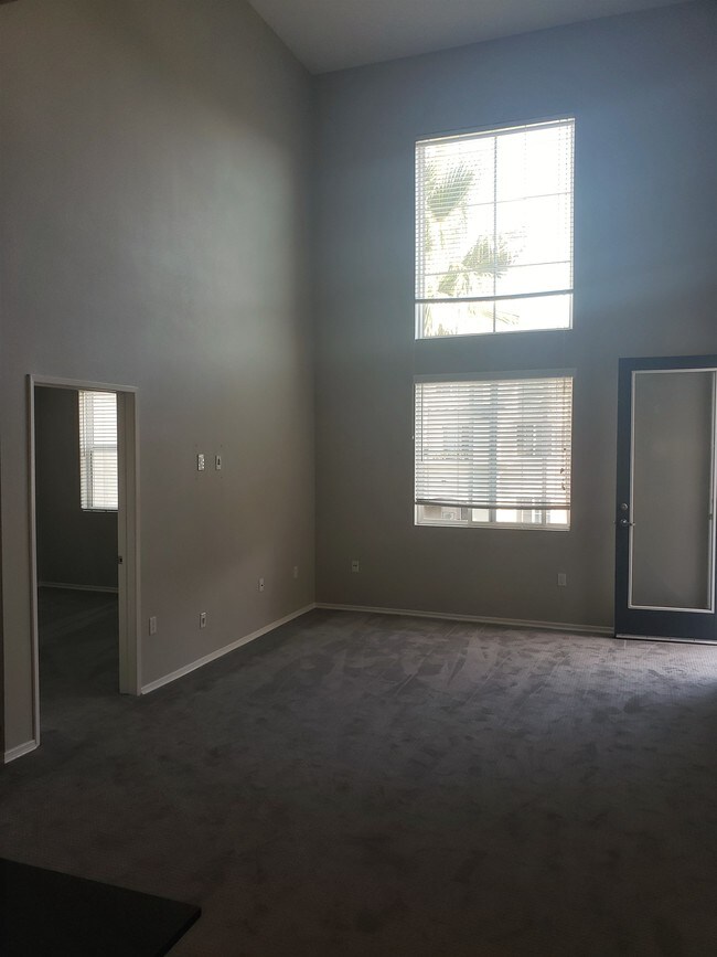 Living Room Area - 1404 Scholarship