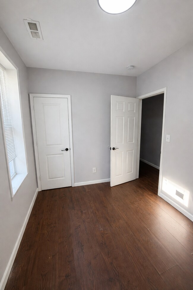 Building Photo - 1809 N 54th St