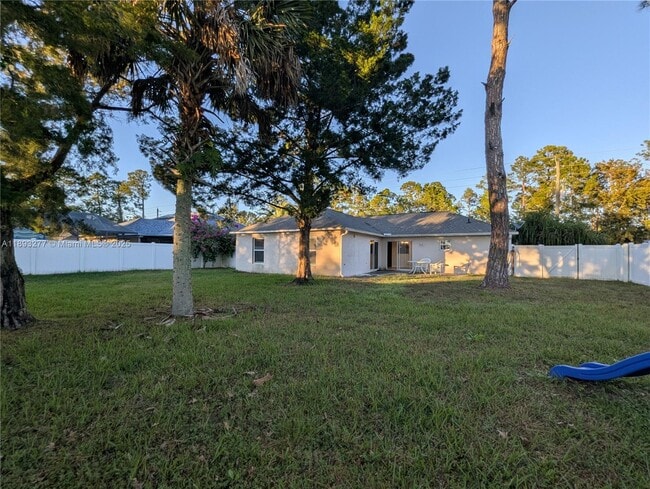 Building Photo - 78 Pine Grove Dr