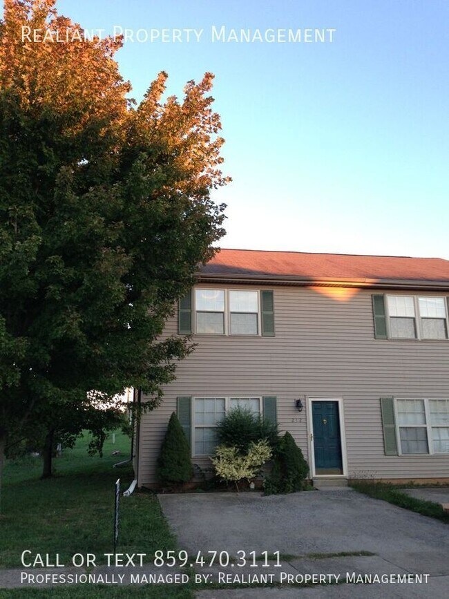 Building Photo - 212 Coburn-