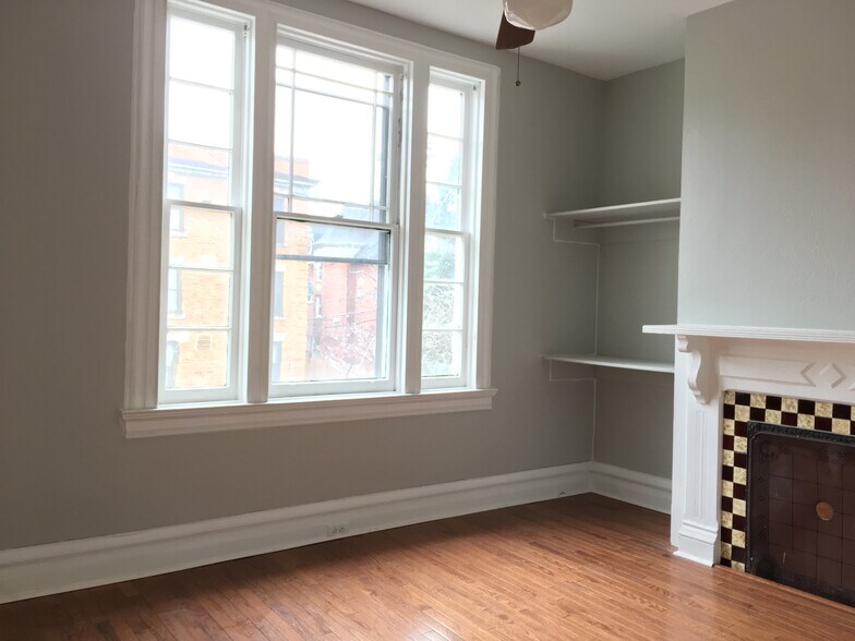 Building Photo - 165 Morewood Ave