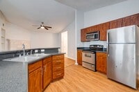 Building Photo - Pointe  360 222 - Go West - 2222 / 360 - Hill Country Paradise - 2bd / 2ba - Garage  - Pool - Nat...