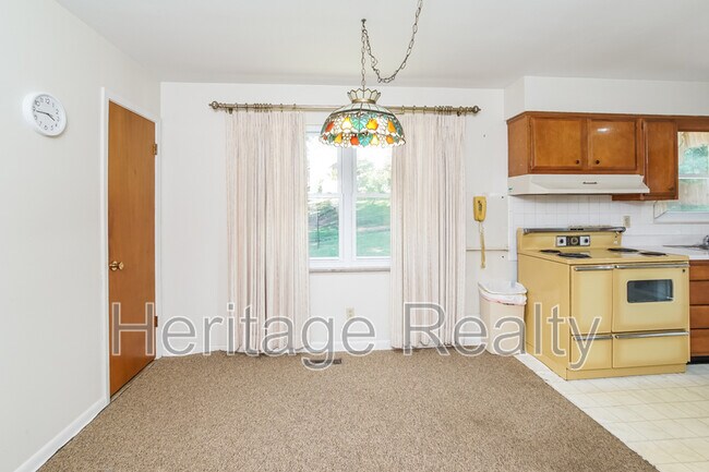 Building Photo - 5705 Haynes-Sterchi Rd