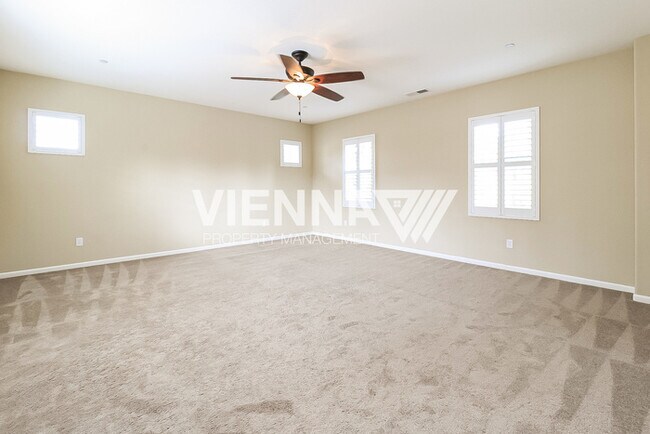 Building Photo - 7933 Collins Isle Ln