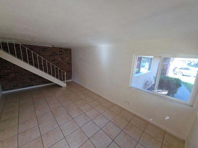 Building Photo - Charming 2BR/1BA Townhouse in Auburn - Available Now!