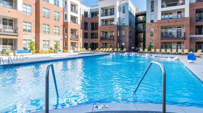 Building Photo - 600 Carraway Crossing