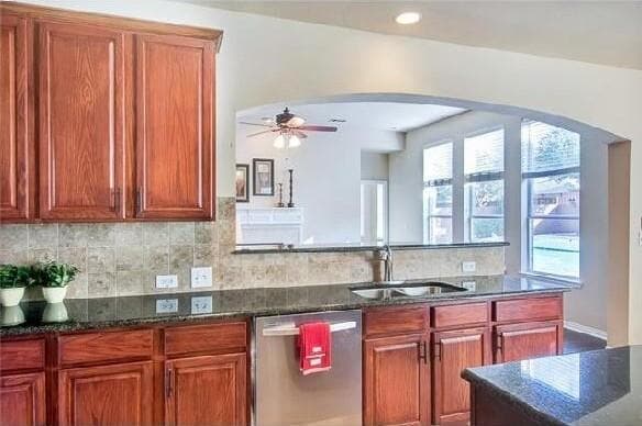 Building Photo - 8409 Brown Stone Ln