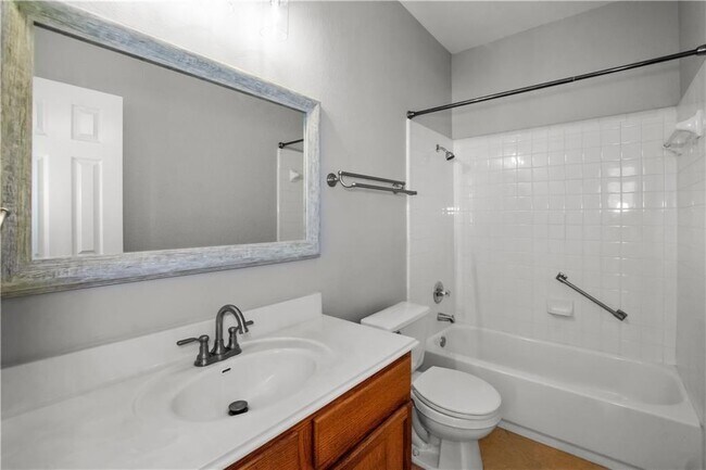 Building Photo - 757 Bent Wood Pl