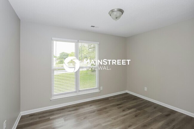 Building Photo - 3 Bedroom Pet-Friendly Home in CHARLOTTE, ...