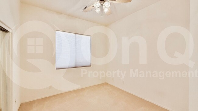Building Photo - 3027 W Cottonwood Ln