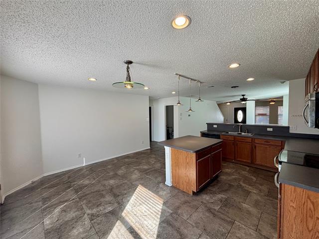 Building Photo - 653 Condor Trail