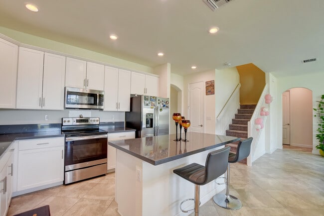 Building Photo - 4543 Sandy Cv Ter