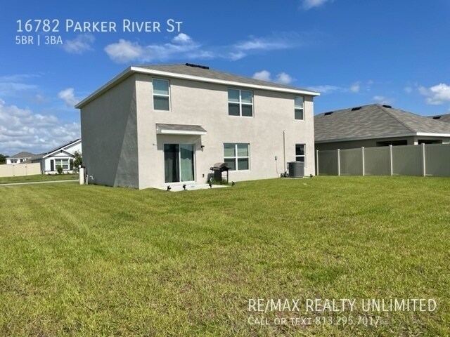 Building Photo - 16782 Parker River St