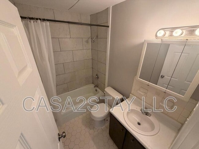 Building Photo - 5104 Malibu Ct