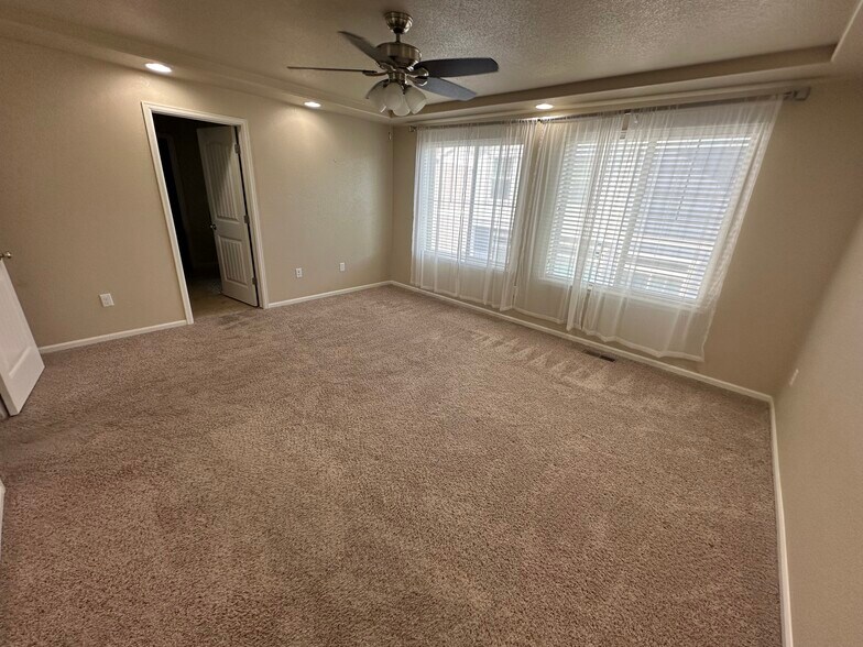 Building Photo - 8374 Longleaf Ln