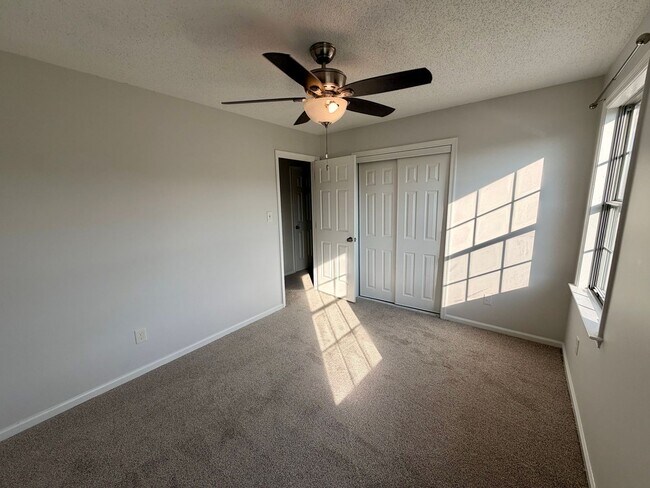 Building Photo - 848 Daimler Dr