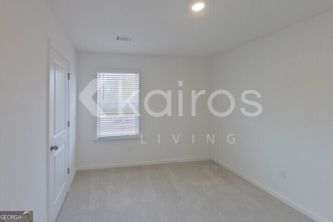 Building Photo - 208 Birch Ave