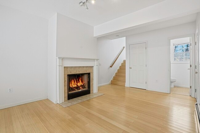 Building Photo - 55 Arrowwood Dr