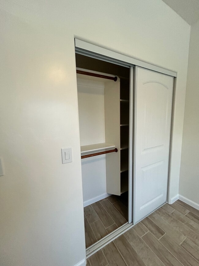 Building Photo - 1324 Renda Ct