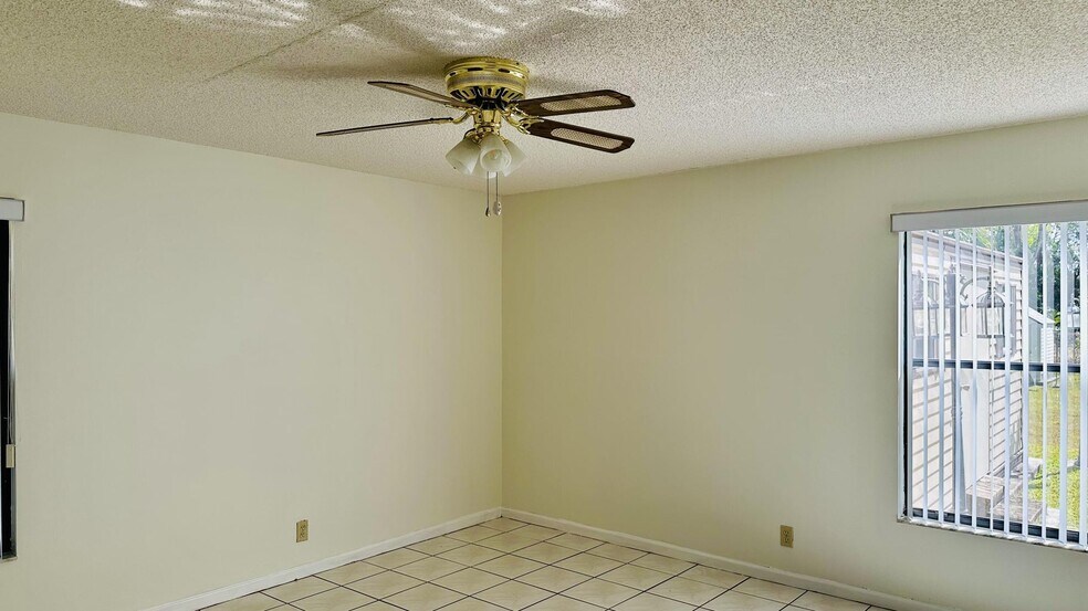 Building Photo - 11952 60th St N