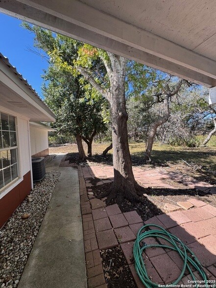 Building Photo - 675 Lacey Dr