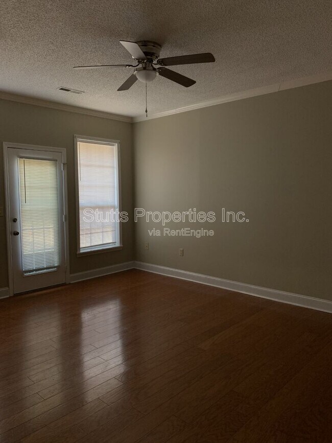 Building Photo - 97 N Bailey Springs Dr