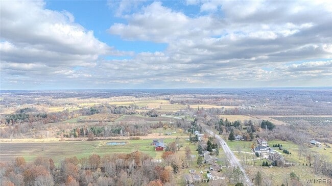 Building Photo - 6784 Bear Ridge Rd