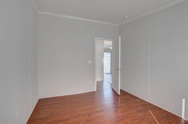 Building Photo - 22937 Seaspray Pl