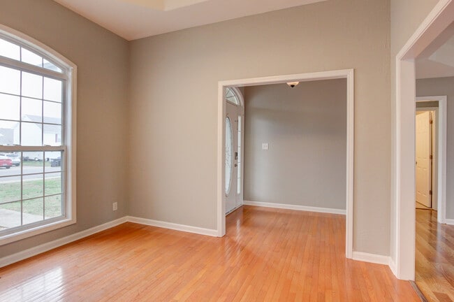 Building Photo - 3696 S Naples Ct