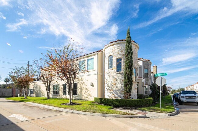 Building Photo - 13403 Preston Cliff Ct