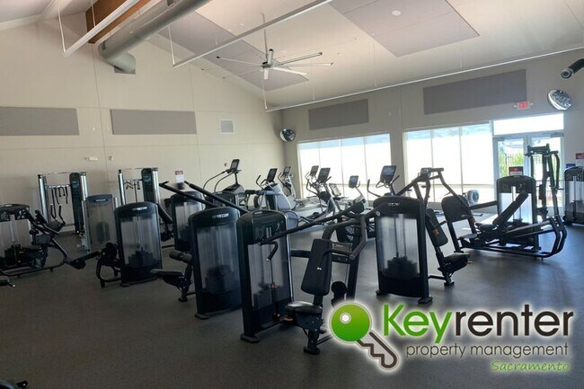 Building Photo - 1444 Eaglesfield Ln