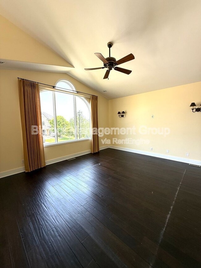 Building Photo - 24 Reeders Village Dr