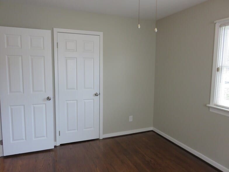 Building Photo - 213 N Juniper Ave