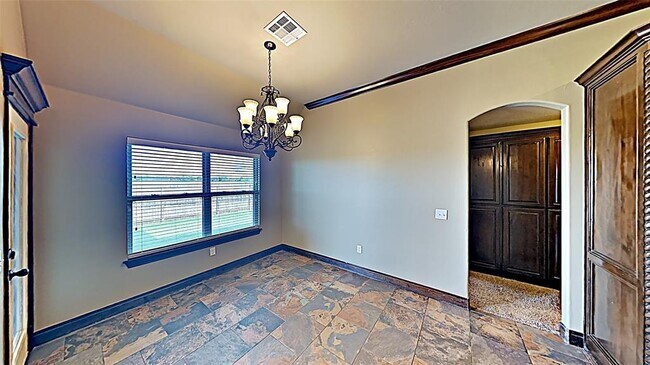 Building Photo - 13604 Gentry Dr