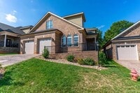 Building Photo - 1060 Governors Ln