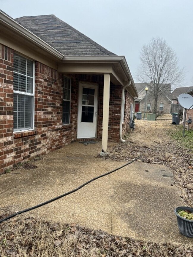 Building Photo - Charming 3-Bedroom Home in Memphis – Styli...