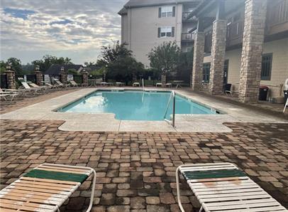 Building Photo - 3 bed, 3 full bath student housing available