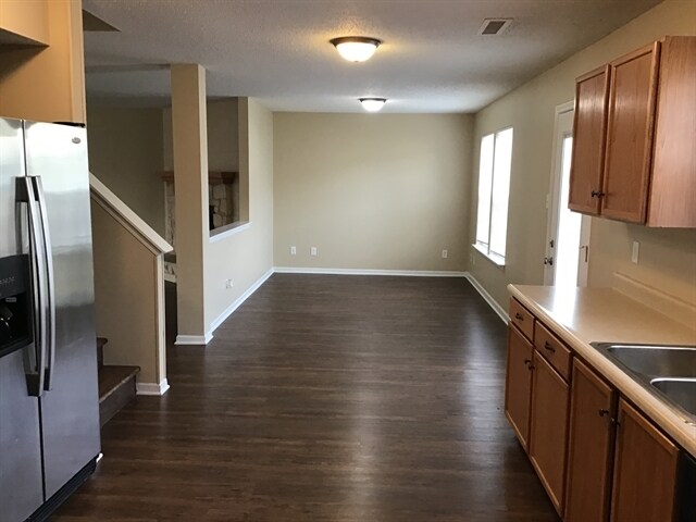 Building Photo - 8838 Squire Boone Ct
