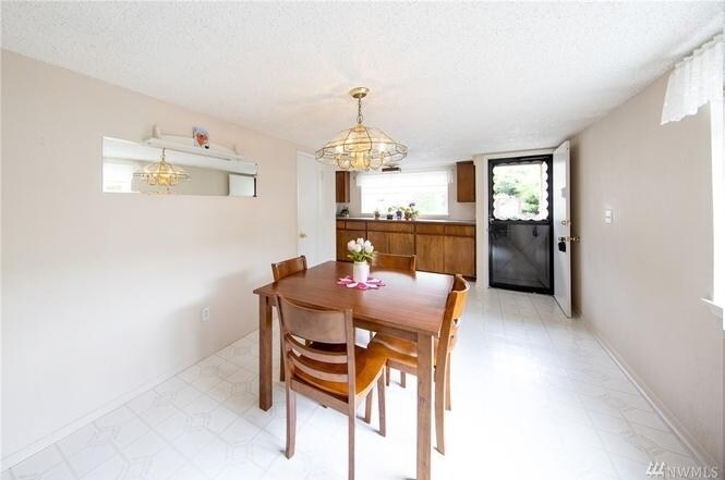 Building Photo - 1024 SW 120th St