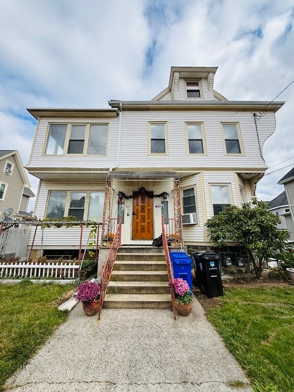 Primary Photo - 165 Summer St