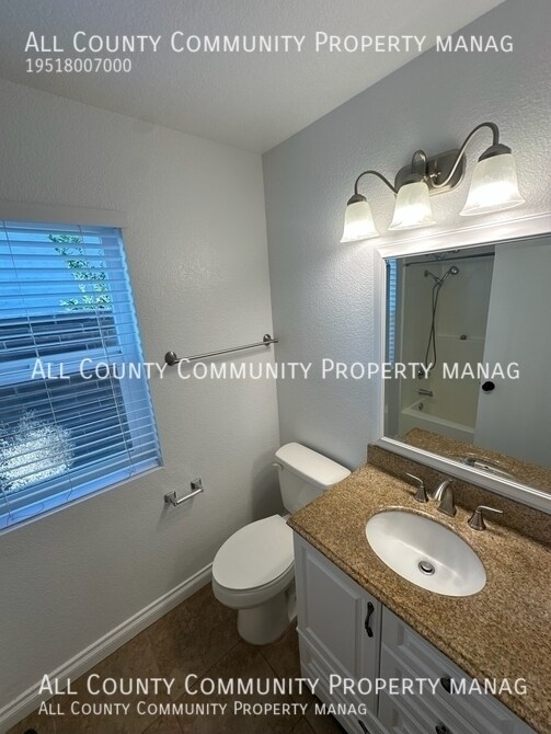 Building Photo - 1857 Creekside Dr