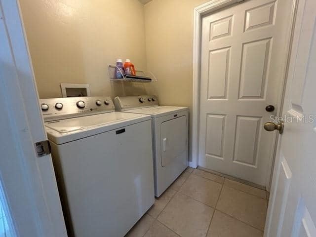 Building Photo - 2712 SW 11th Pl