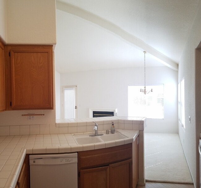 Building Photo - Bright and Airy 2-Bedroom, 2-Bathroom Condo