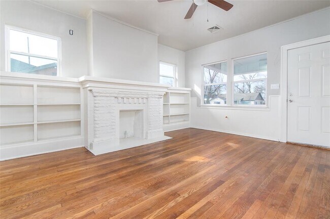 Building Photo - 1008 NW 45th St