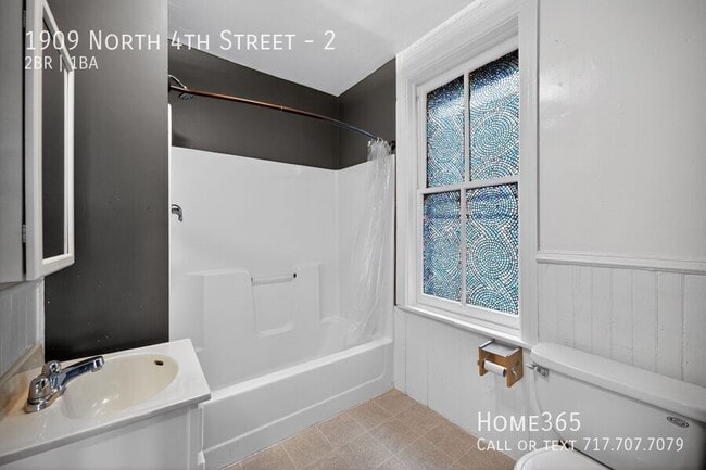 Building Photo - 1909 N 4th St