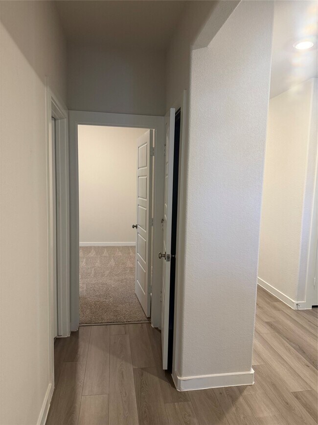 Building Photo - 18739 Frost Ridge Dr