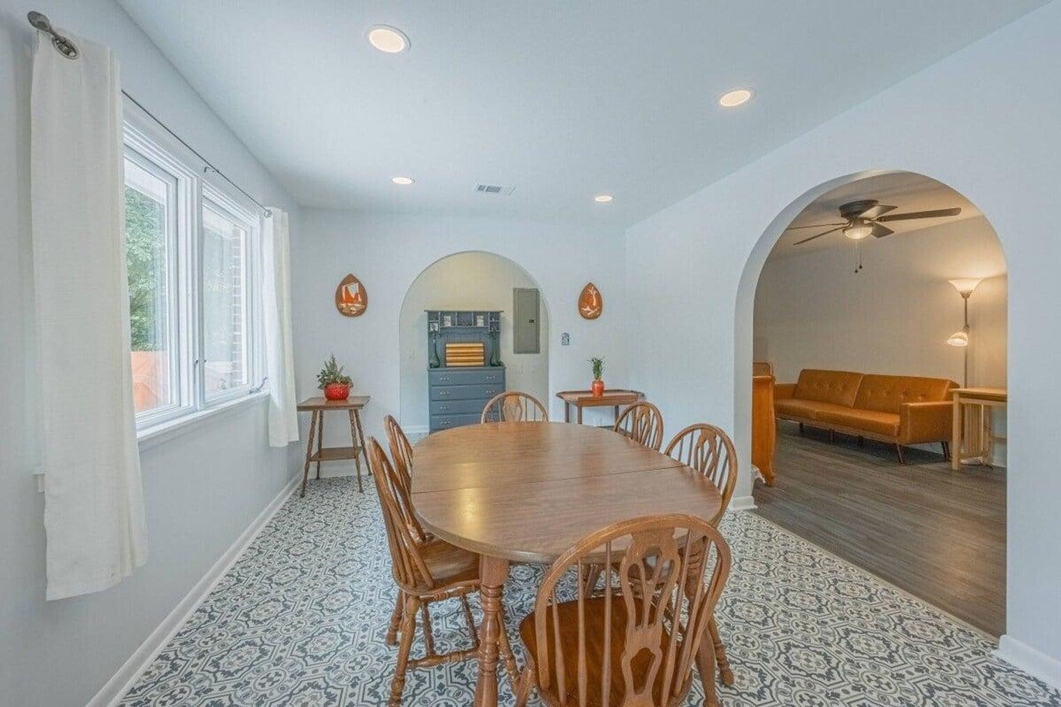 Building Photo - 635 Rivermont Rd