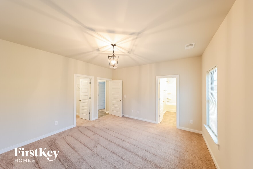 Building Photo - 60 County Rd 1700